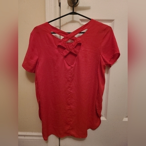 Lily White Womens Business Solid Red High Low Blouse W/ Pocket and CrissCross XS - Picture 3 of 5